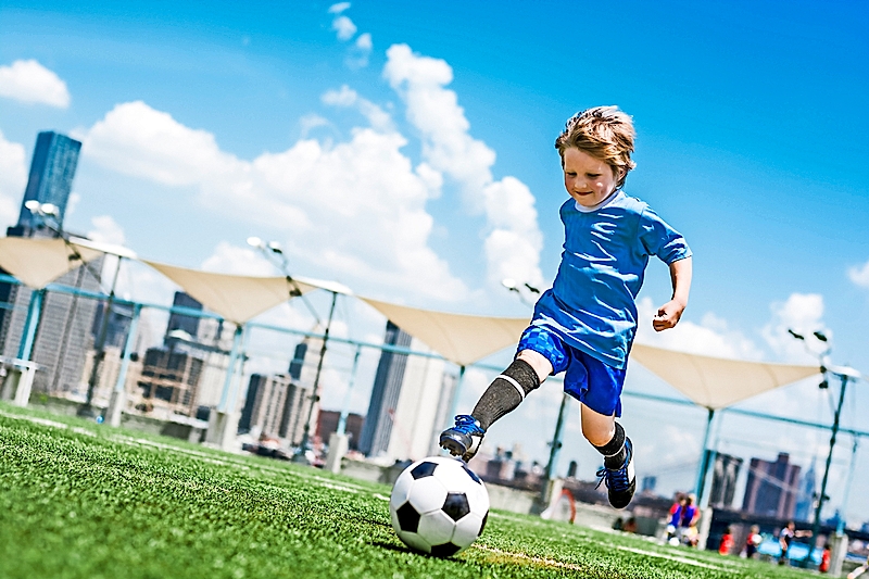NMAG0915_YouthSports_iStock_000042900172_Full_800px