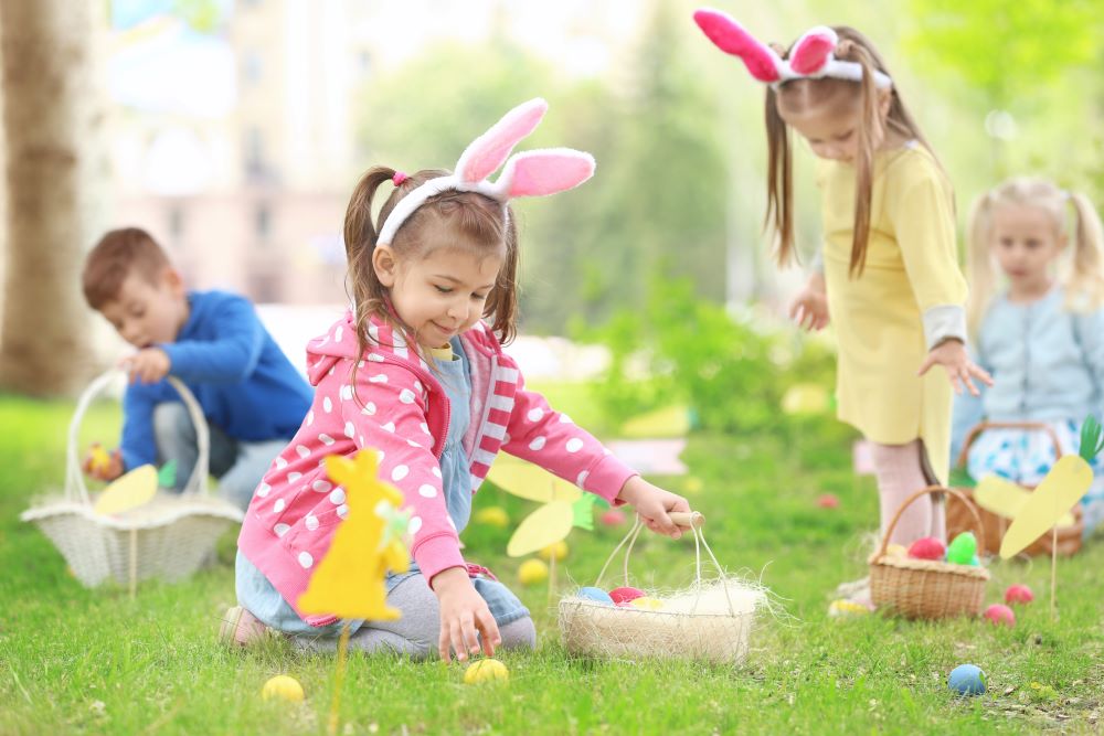 Easter Egg Hunt - Naperville magazine