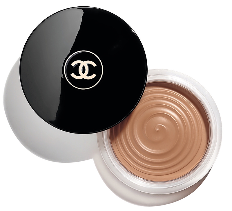 GOLDEN GODDESS
Chanel’s Les Beiges Healthy Glow Bronzing Cream