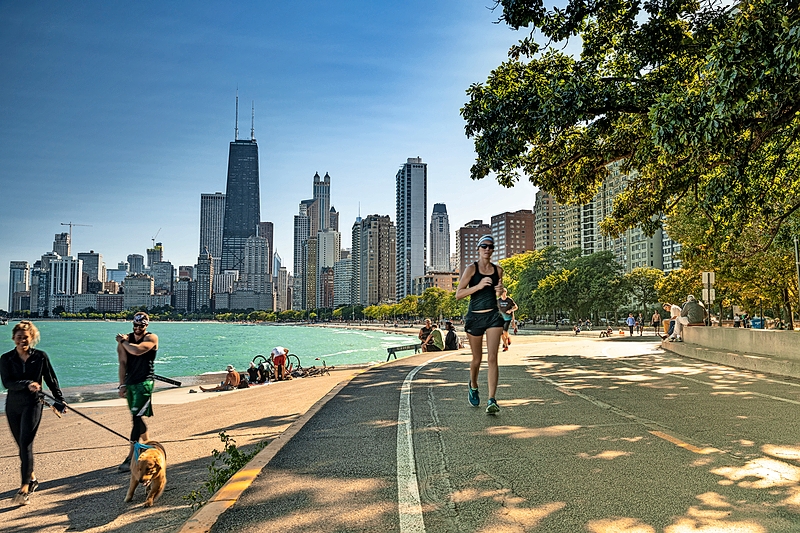 People exercising along Lakefront Trail