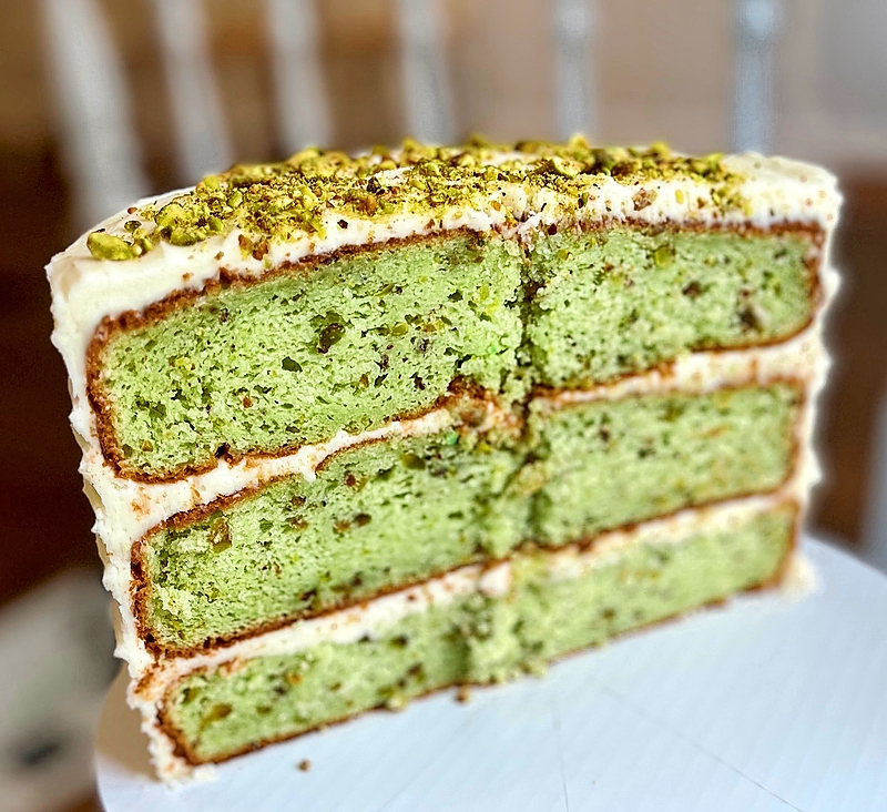 Pistachio cake with a cream-cheese icing