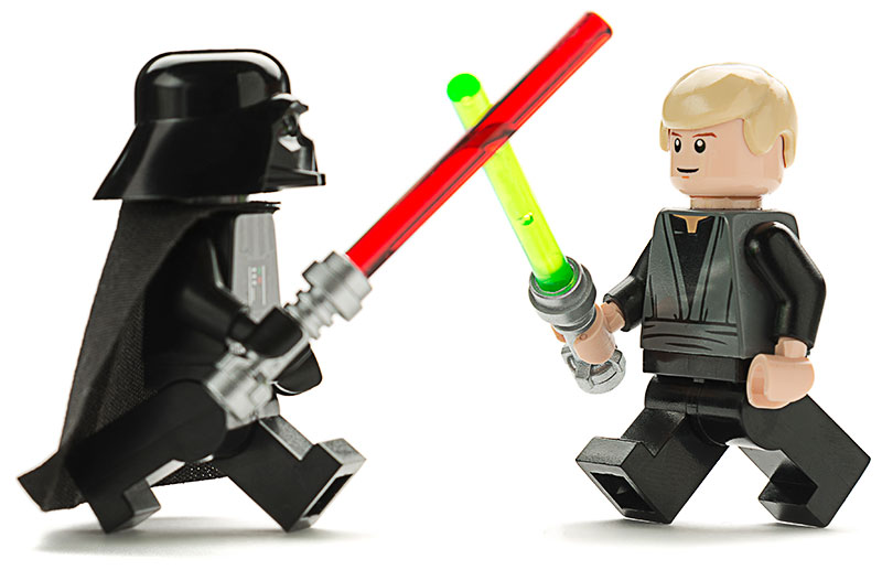 Luke and Darth Vader Lego minifigs