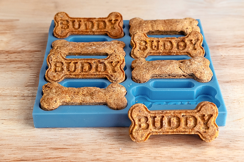 Personalized molds for pets