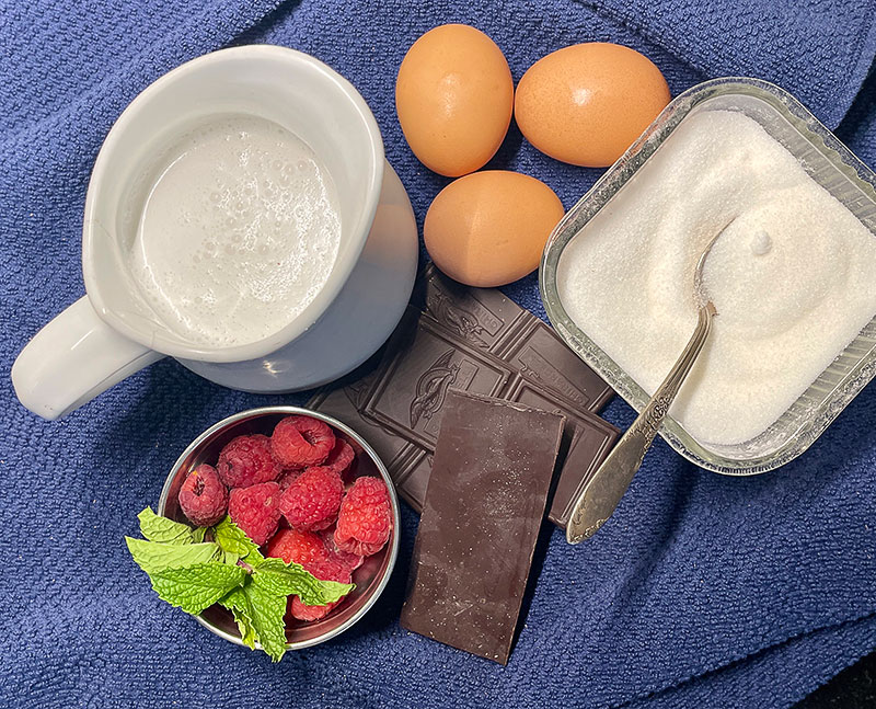 Chocolate mousse ingredients