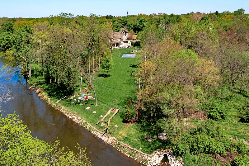 An aerial photo of 854 Santa Maria Drive