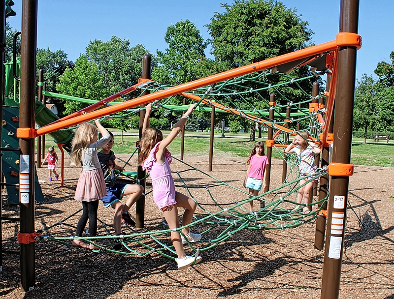 Oakridge Parkway’s new net climber