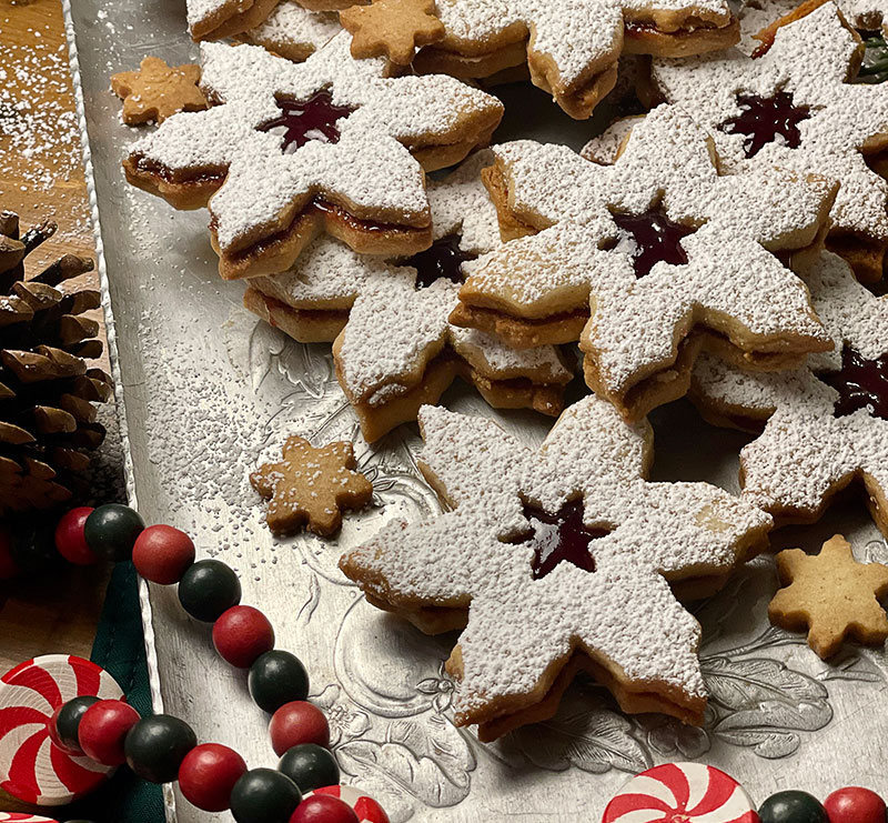 Snowflake-shaped Linzer cookies