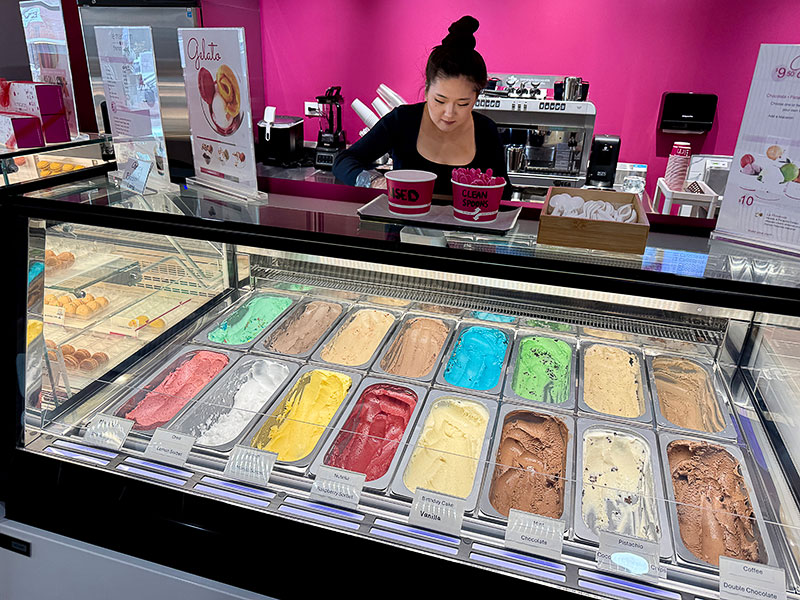 Gelato at Le Macaron